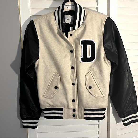 $580⬇️NWT FREE PEOPLE X DEADWOOD VARSITY LEATHER JACKET   Halloween costume cape - Picture 8 of 8